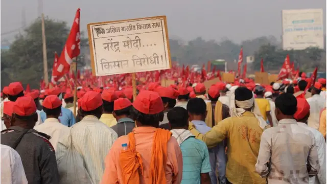భారతీయ కిసాన్ సభ, రైతులు, మహారాష్ట్ర, పాదయాత్ర