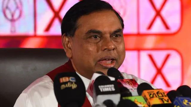 முன்னாள் நிதிஅமைச்சர் பசில் ராஜபக்ச