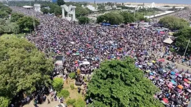 சென்னை மெரினா கடற்கரை, விமான சாகசம்