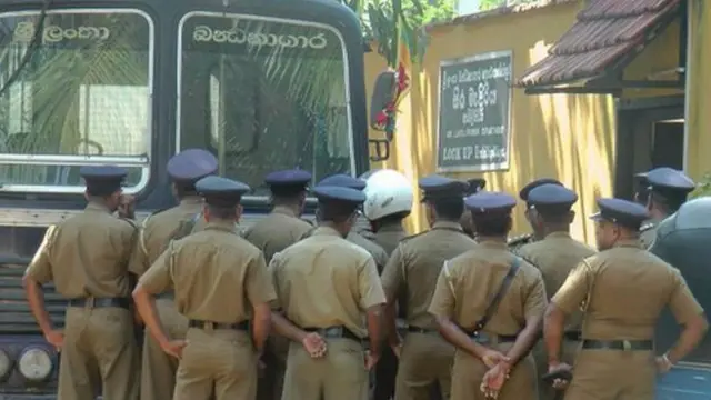 ඉහළ නිලධාරීන් විනය කඩකරන විට පහළ නිලධාරීන් පාලනය දුෂ්කර බව ආසියානු මානව හිමිකම් කොමිසම පවසයි