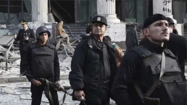 Des sources médicales et sécuritaires ont fait état d'un bilan de 18 morts.