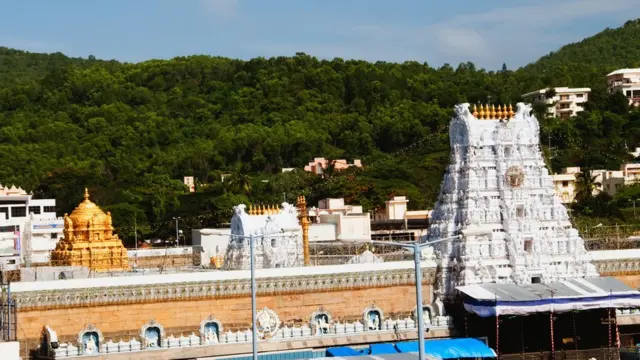 திருப்பதி வெங்கடாசலபதி கோயில்