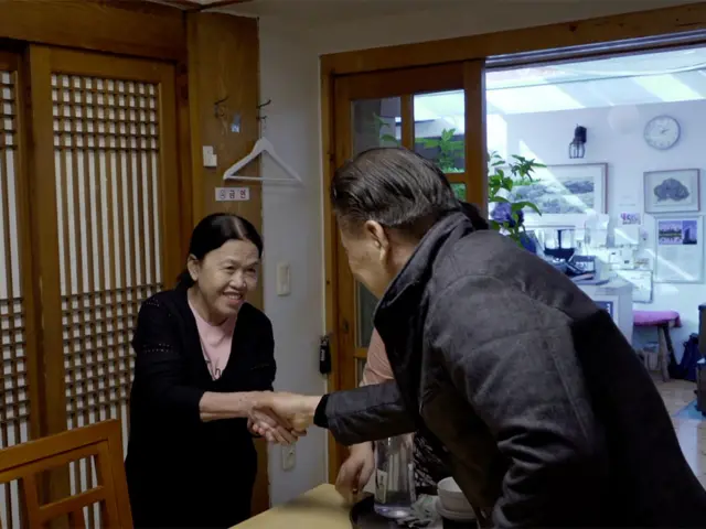 Nguyen Thi Thanh meeting Ryu Jin-sung
