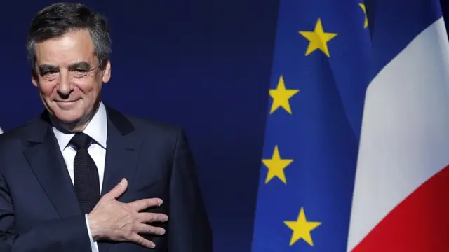 بعضی چهره‌های سرشناس جمهوری‌خواهان از آقای فیون خواسته‌اند که کنار برود