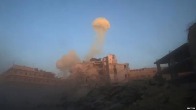 Syrian forces resumed an offensive to capture rebel-held areas of Aleppo on 15 November