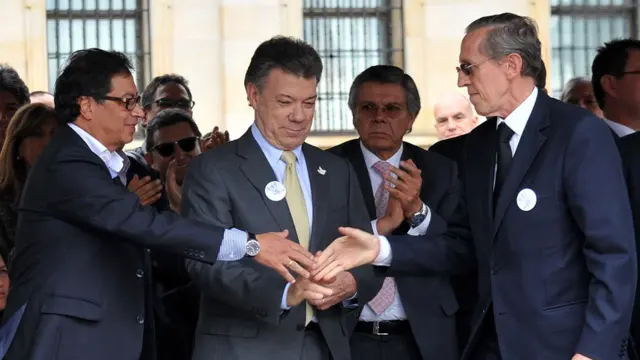 Gustavo Petro, Juan Manuel Santos e Antonio Navarro