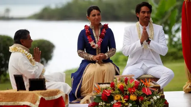 తులసి గబార్డ్ హిందూ సంప్రదాయం ప్రకారం వివాహం చేసుకున్నారు