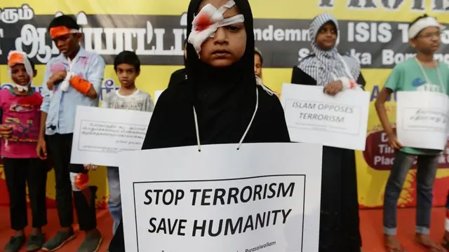 இலங்கை இஸ்லாமியர்கள்:சூஃபியிஸவாதிகள் அடிப்படைவாதிகளாக மாறியது எப்படி?