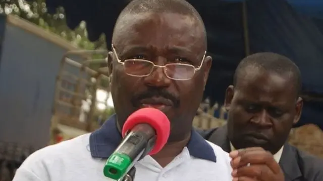 Waziri Mwesigwa Rukutana alichukua bunduki kutoka kwa mlinzi wake na kufyatua risasi upande wa wapinzani wake