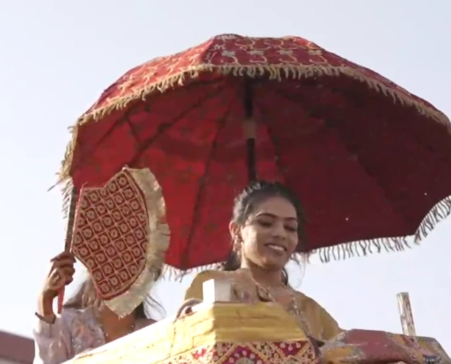 લગ્નમાં હાથી, બીબીસી ગુજરાતી ન્યૂઝ, ગુજરાતના ભારતના આંતરરાષ્ટ્રીય સમાચાર, ગુજરાતના હવામાન સમાચાર, દેશ વિદેશના તાજા સમાચાર,