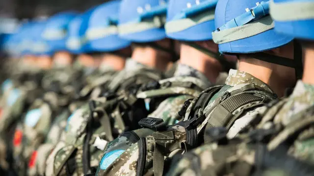 Миротворці