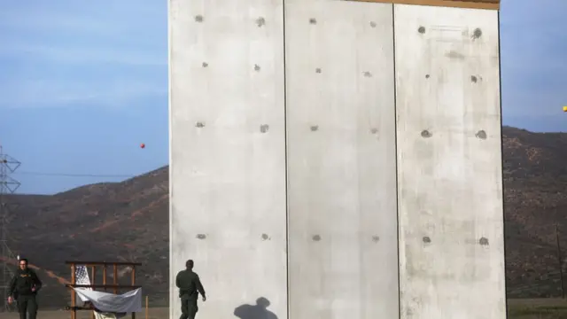 Стіна на кордоні з Мексикою