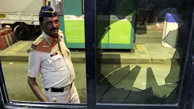 खळ्ळ खटॅकचं धोरण सर्वांना रुचेल का?