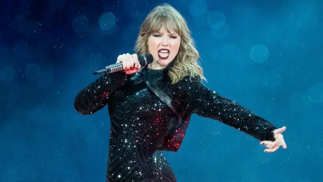 테일러 스위프트가 후보를 공개적으로 지지하는 게시물을 올린 이후 이틀 만에 미국 전국에서 21만 명 이상의 새로운 유권자가 등록됐다