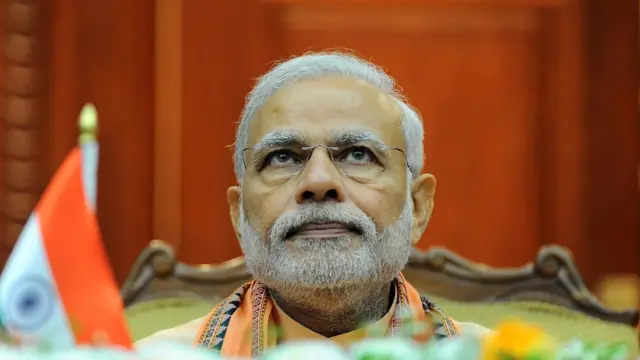 नरेंद्र मोदी