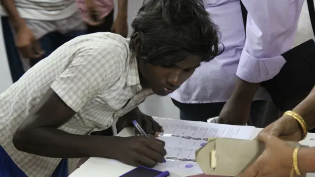 கொத்தடிமையாக பதின்பருவத்தை தொலைத்த இளைஞனின் கதை