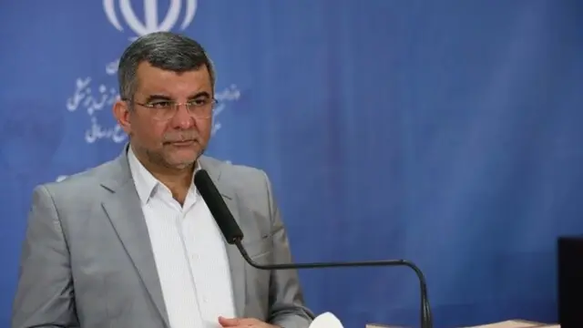 معاون وزیر بهداشت ایران می‌گوید که شرکت در کنکور به اندازه حضور در مراکز خرید خطر ندارد