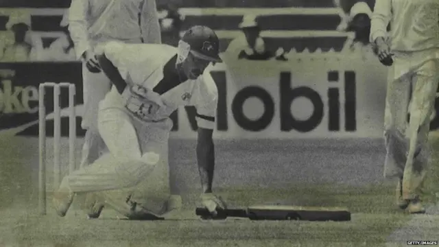 ਡੇਨਿਸ ਲਿਲੀ