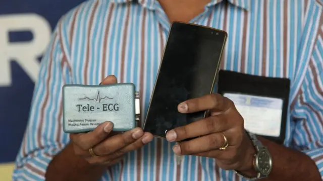 টেলি-মেডিসিন সেবা।