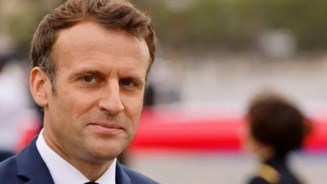 ফরাসি প্রেসিডেন্ট ম্যাক্রঁ