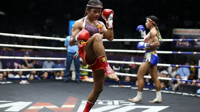 ट्रांसजेंडर बॉक्सर