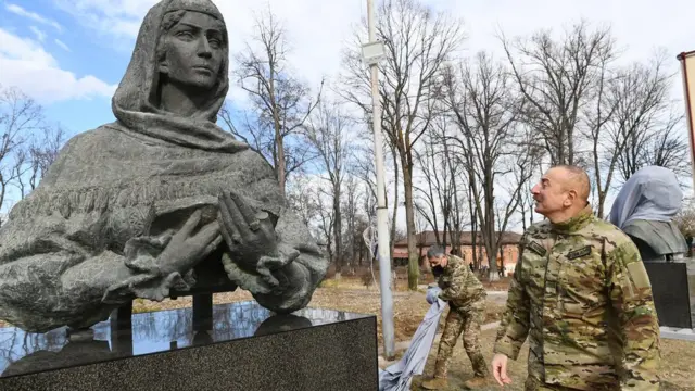 İlham Əliyev Mehriban Əliyeva Şuşaya gediblər Şuşaya səfər ediblər Azərbaycan bu gün