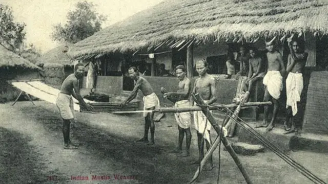 Fotografia antiga mostra tecelõesjogo slotmusselina