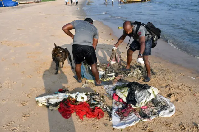 ప్లాటిపస్ ఎస్కేప్స్ స్కూబా డైవింగ్ గ్రూప్ సభ్యులు