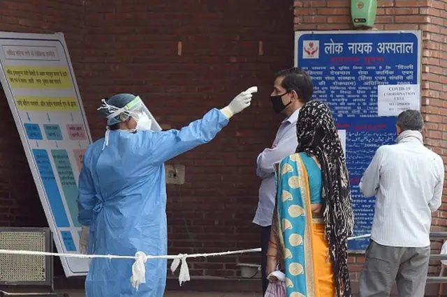 ज्वरो मापन