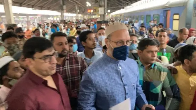 સંભવ છે કે ઓવૈસીના ભાષણમાં ધાર્મિક લાઇન હોય પરંતુ તેમના સમર્થકો પોતાના હકોની વાત કરે છે.