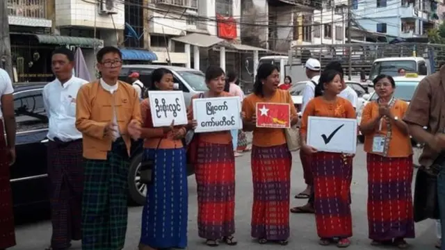 အမှုကိစ္စကသေးသေးလေးပါ။ ကျန်တာကျွန်တော်ပြောထားတဲ့ဟာတွေက ဒီထက်ပိုကြီးတာတွေပါတယ်။ အပြင်ကလူတွေသိပ်မသိကြပါဘူး