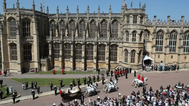 Свадьба принца Гарри и Меган Маркл - проезд в карете