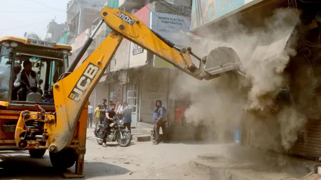 बुलडोज़र