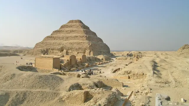 Pyramide de Djoser à Saqqara