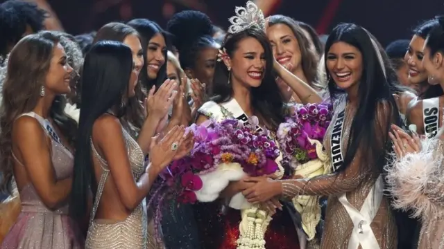 کیتریونا گرے