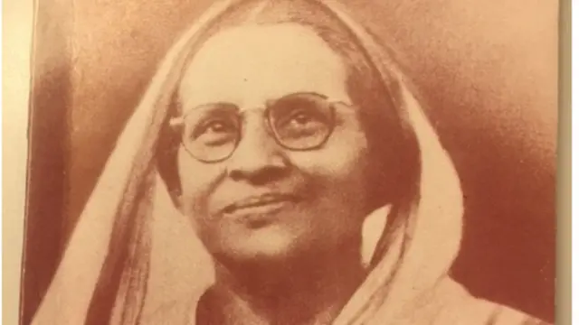 達士的母親,瑪諾什的奶奶。