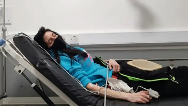 Rebecca Bostock, SMAS