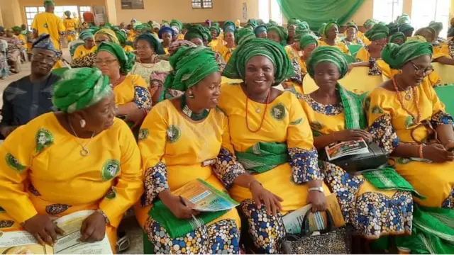 Awọn ọmọ ẹgbẹ Akọmọlede ati Asa