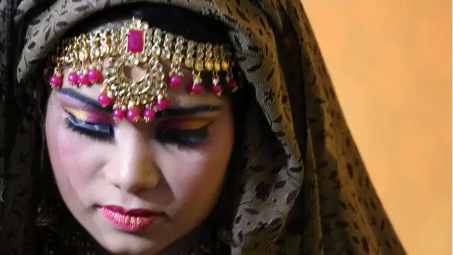 గులిస్తా షేక్