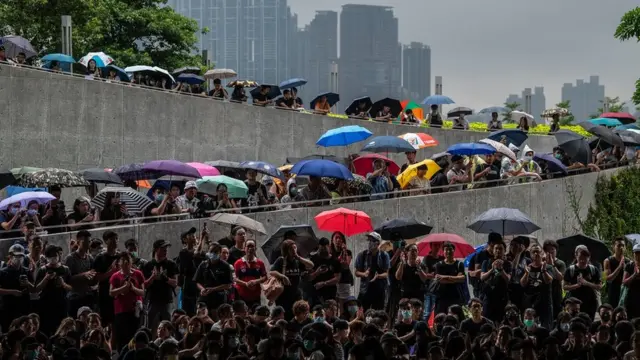 నిరసనకారులు