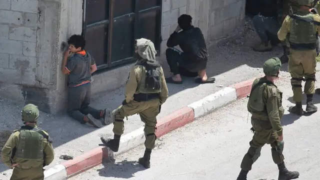 பெருந்தொற்றை தவிர கவனத்தில் கொள்ள வேண்டிய ஐந்து உலக விஷயங்கள்