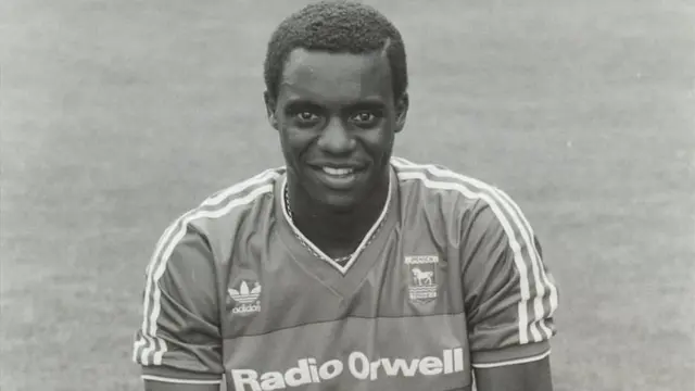 Atkinson futbol kariyerine 1980'lerde Ipswich'te başlamıştı