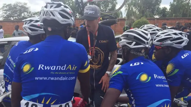 Umwe mu migwi y'Urwanda wa RwandAir