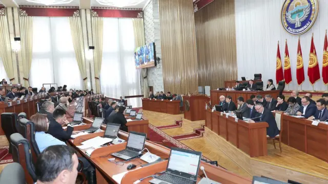 "Коопсуз шаар" парламентте бүгүн дагы каралган жок