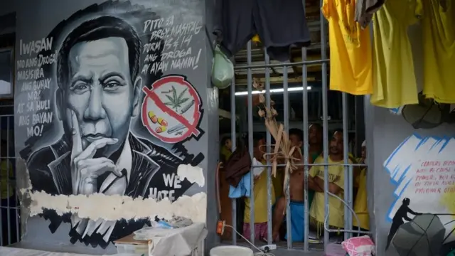 Prisãoaposta ganhar dinheiroManila, com rostoaposta ganhar dinheiroDuterte grafitado na parede ao ladoaposta ganhar dinheirocela