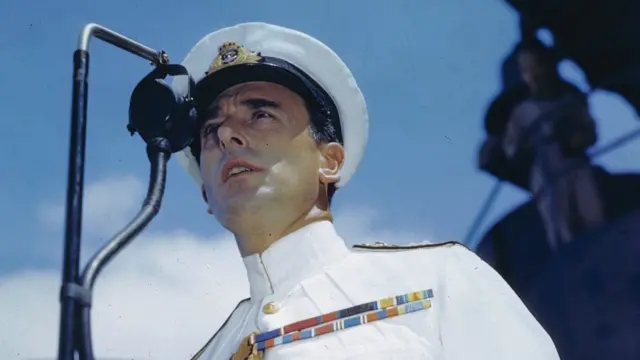 கவர்னர் ஜெனரல் லார்ட் மவுன்ட்பேட்டன்