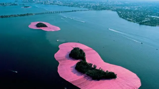 Огорнуті острови