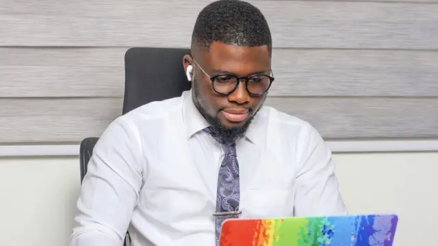 Emmanuel Vitus Agbenonwossi; chercheur en droits numériques et gouvernance de l'Internet, ancien Google policy fellow pour l'Afrique francophone.