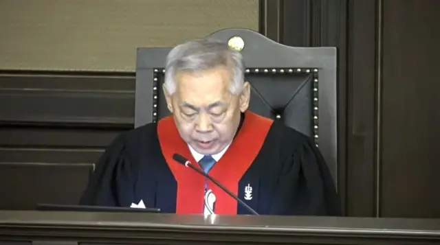 อุดม สิทธิวิรัชธรรม 