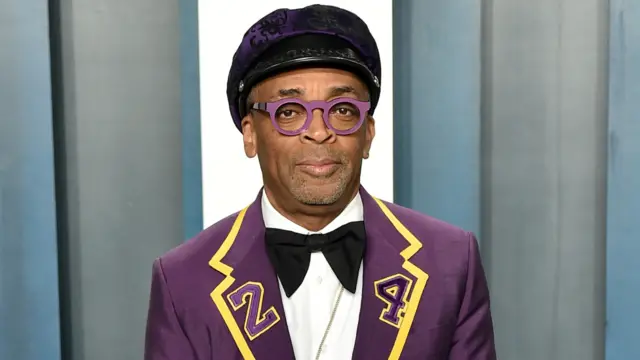 Spike Lee attends the 2020 Vanity Fair Oscar Party hosted by Radhika Jones at Wallis Annenberg Center for the Performing Arts on February 09, 2020 in Beverly Hills, California